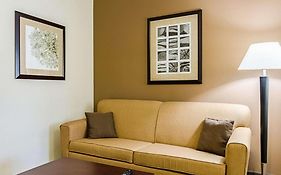 Comfort Inn & Suites Lawrence - University Area